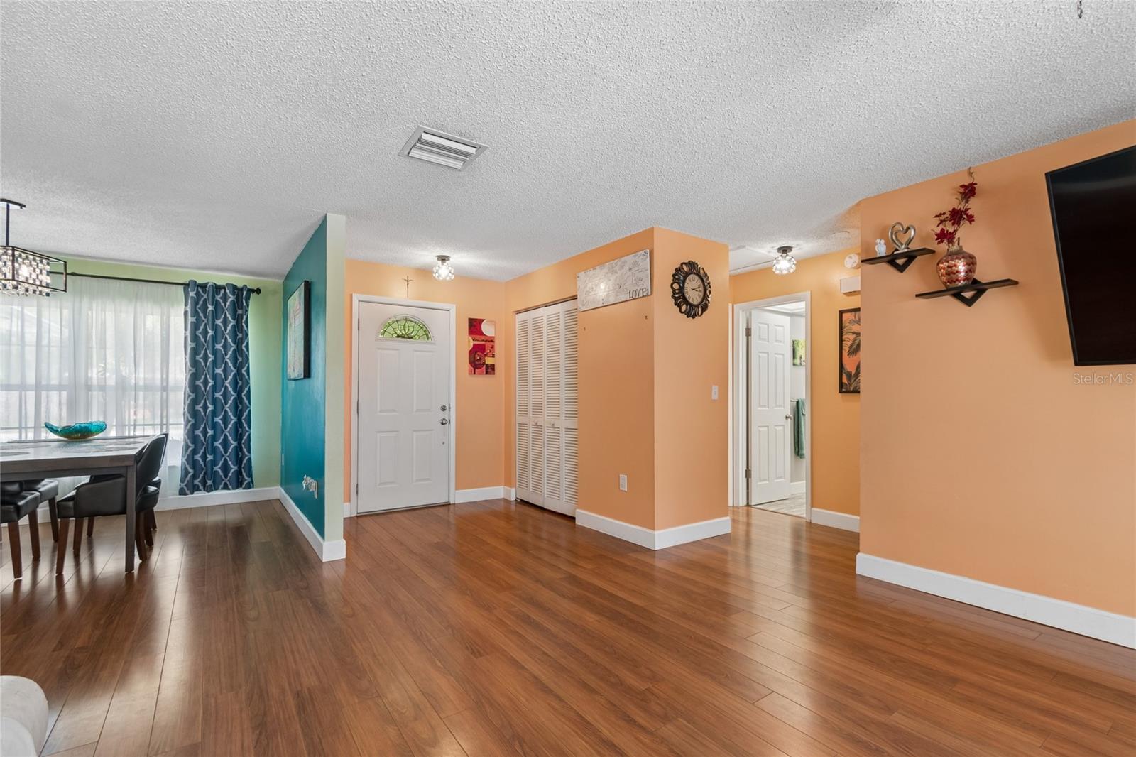 HARBOR PALMS-UNIT ONE - Residential