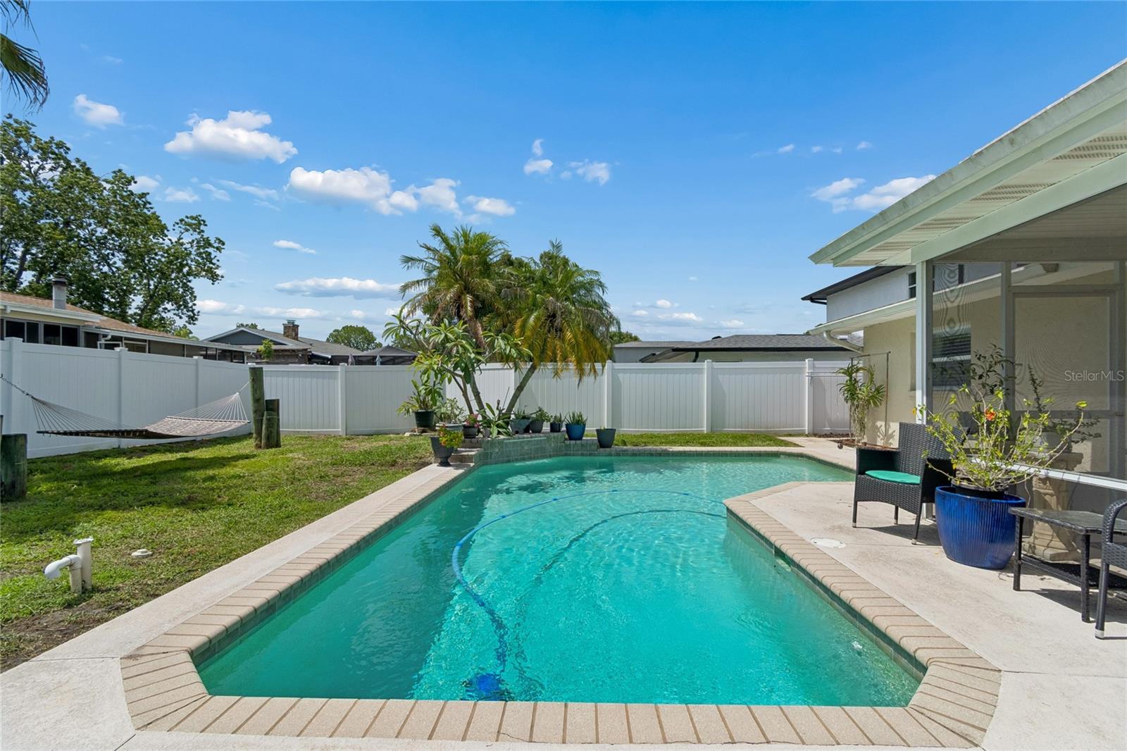 HARBOR PALMS-UNIT ONE - Residential