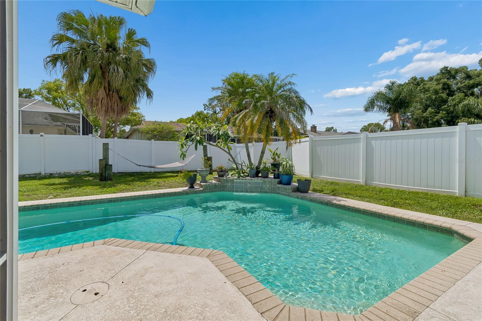 HARBOR PALMS-UNIT ONE - Residential