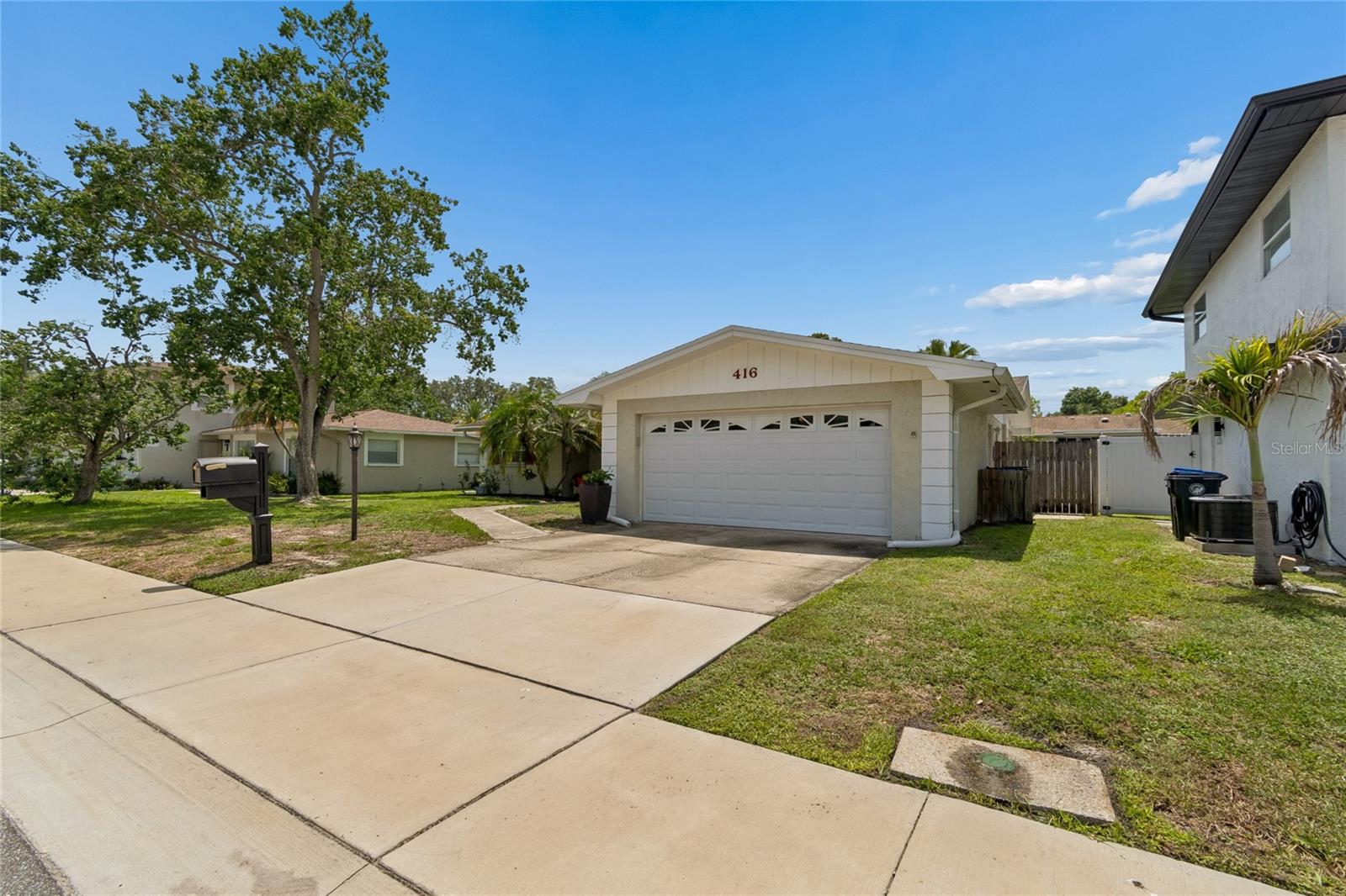 HARBOR PALMS-UNIT ONE - Residential