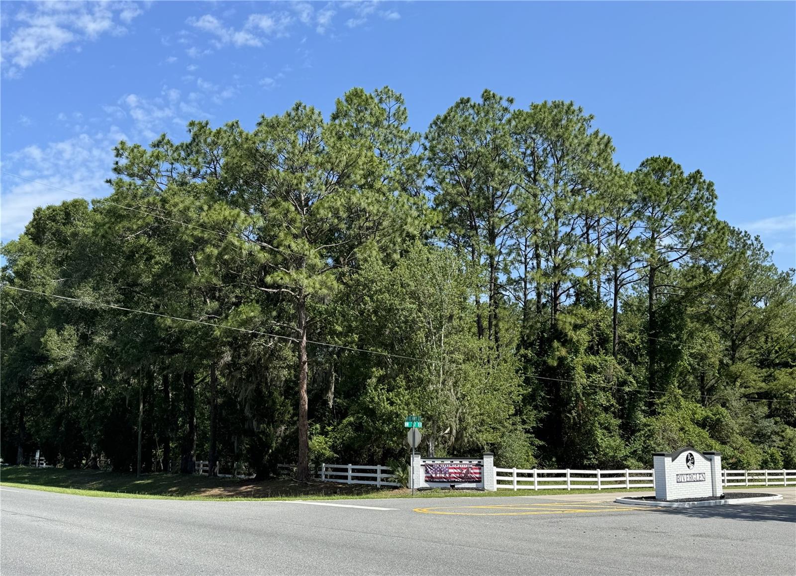 RIVERGLEN SUBDIVISION - Land