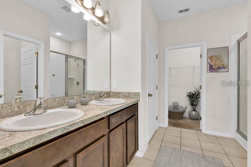 LAKE DENHAM ESTATES - Residential