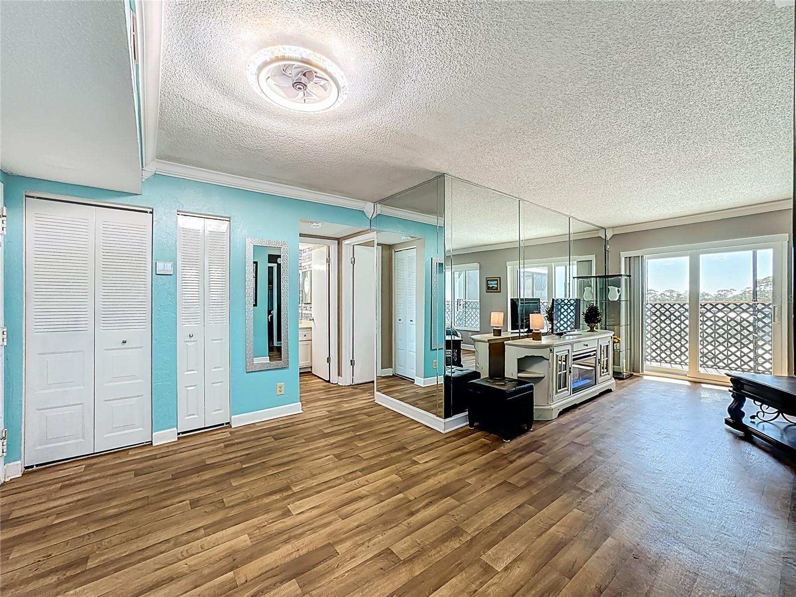 RAINTREE CONDO - Residential