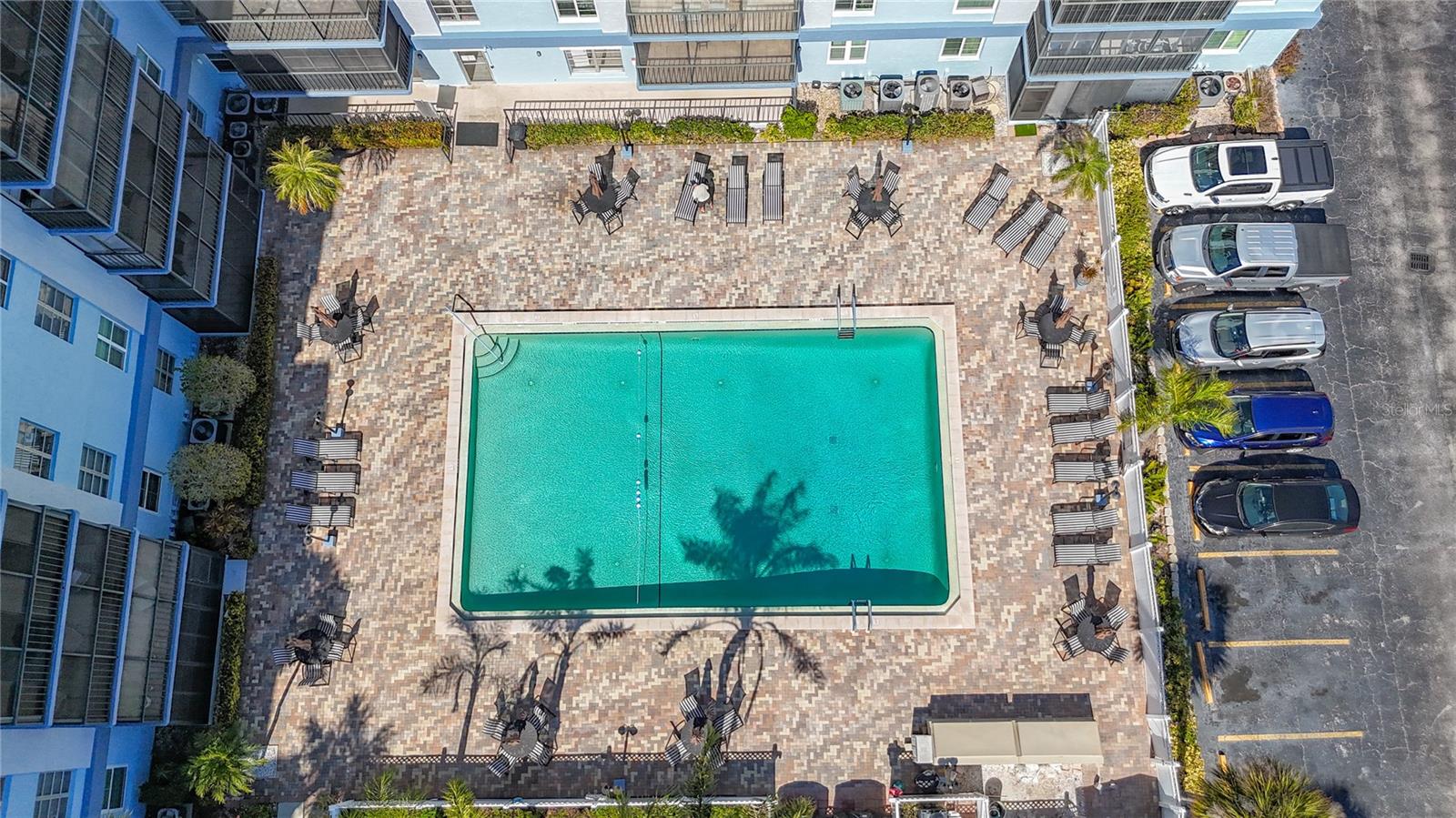RAINTREE CONDO - Residential