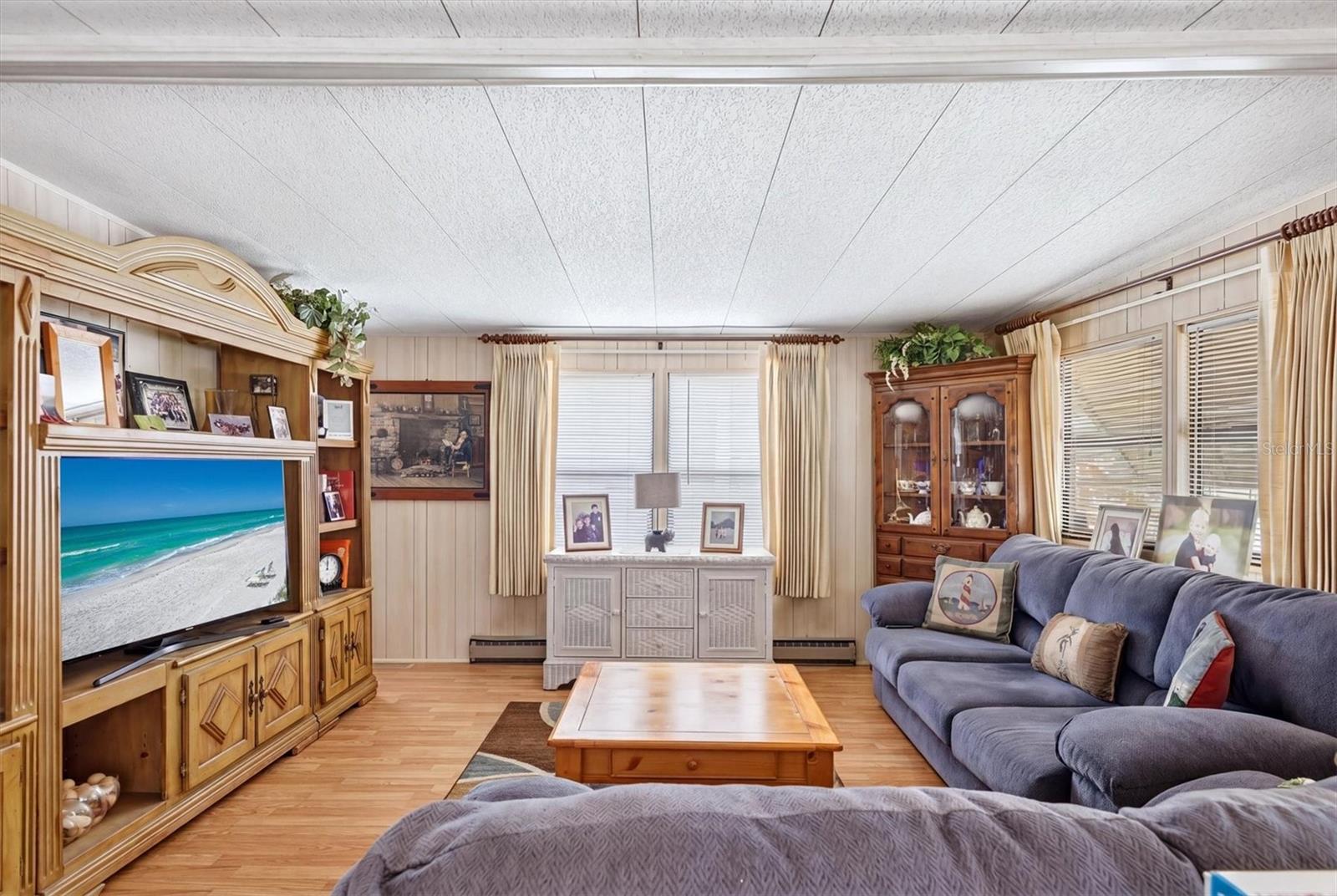 TIDEVUE/DE SOTO COMMUNITY UNIT ONE - Residential