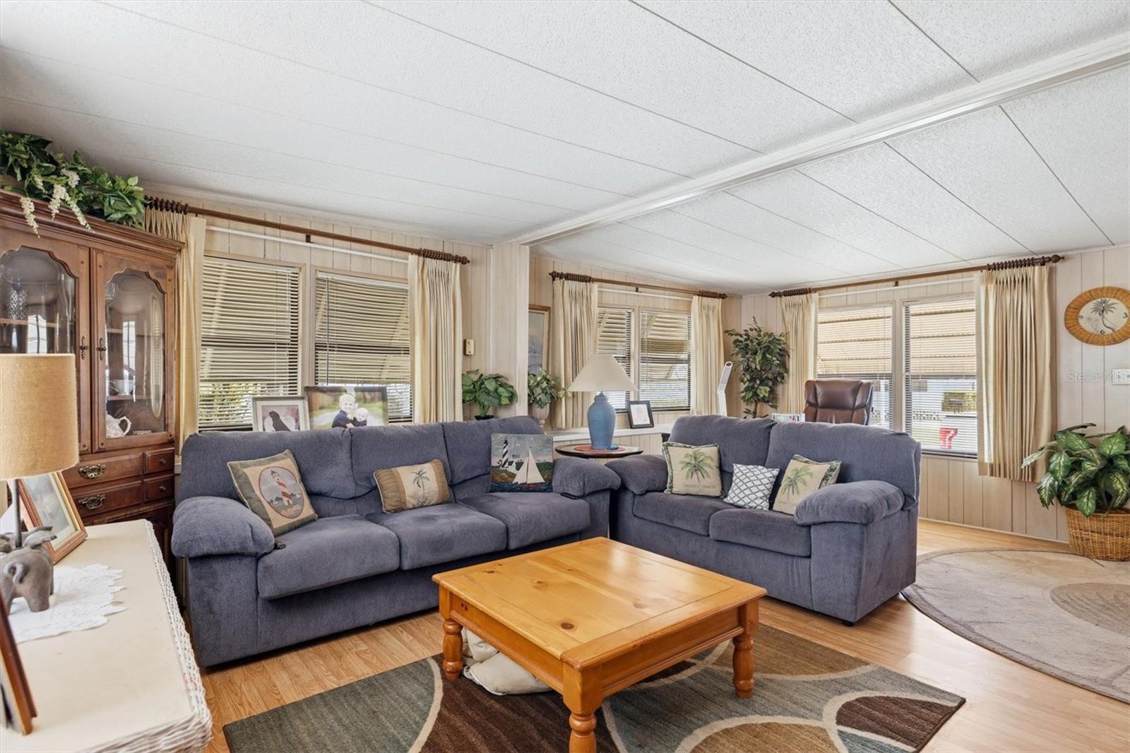 TIDEVUE/DE SOTO COMMUNITY UNIT ONE - Residential