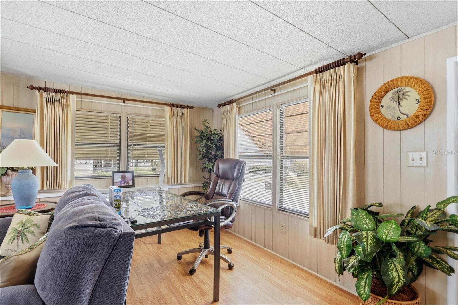 TIDEVUE/DE SOTO COMMUNITY UNIT ONE - Residential