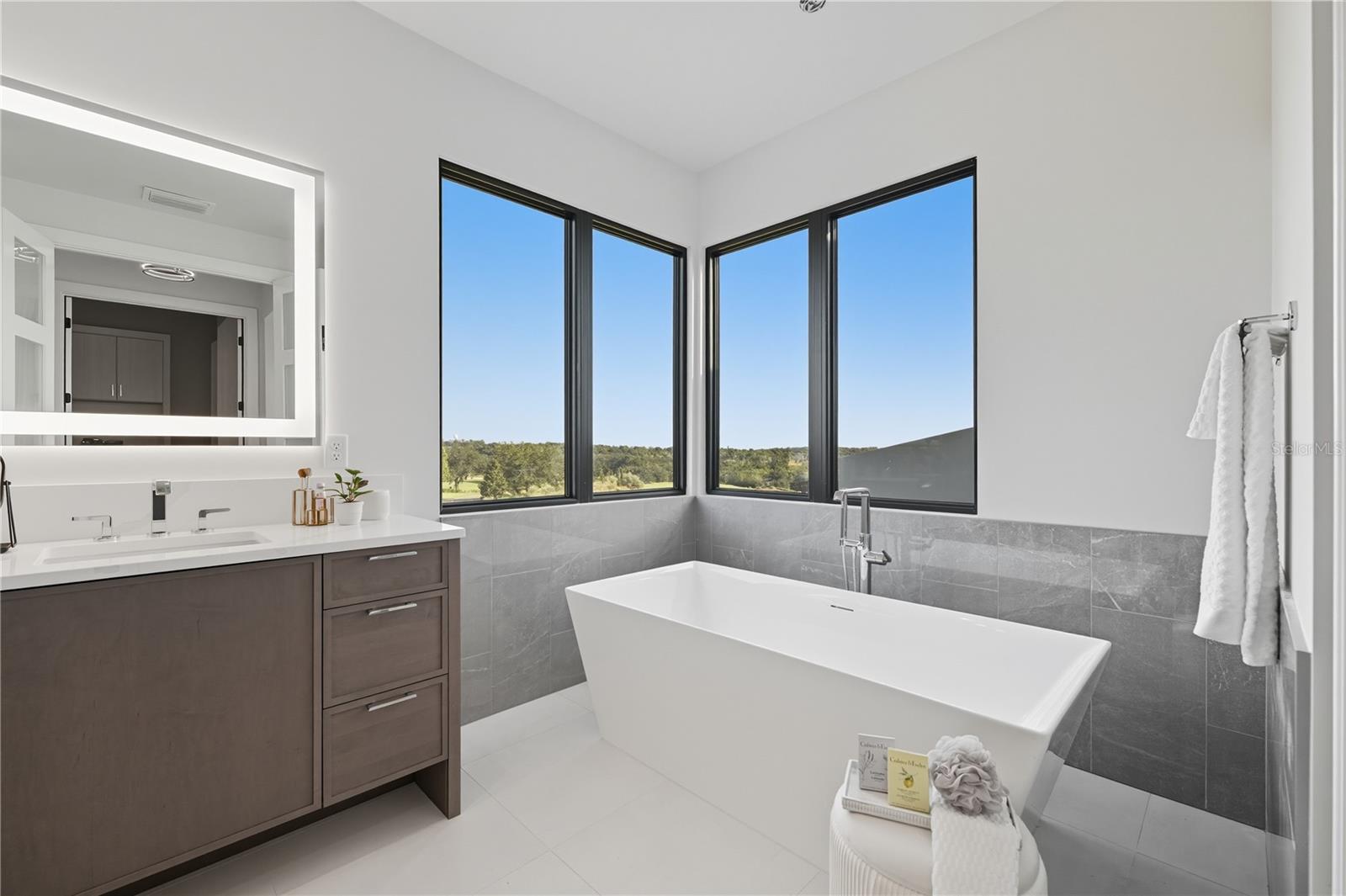 BELLA COLLINA WEST SUB - Residential