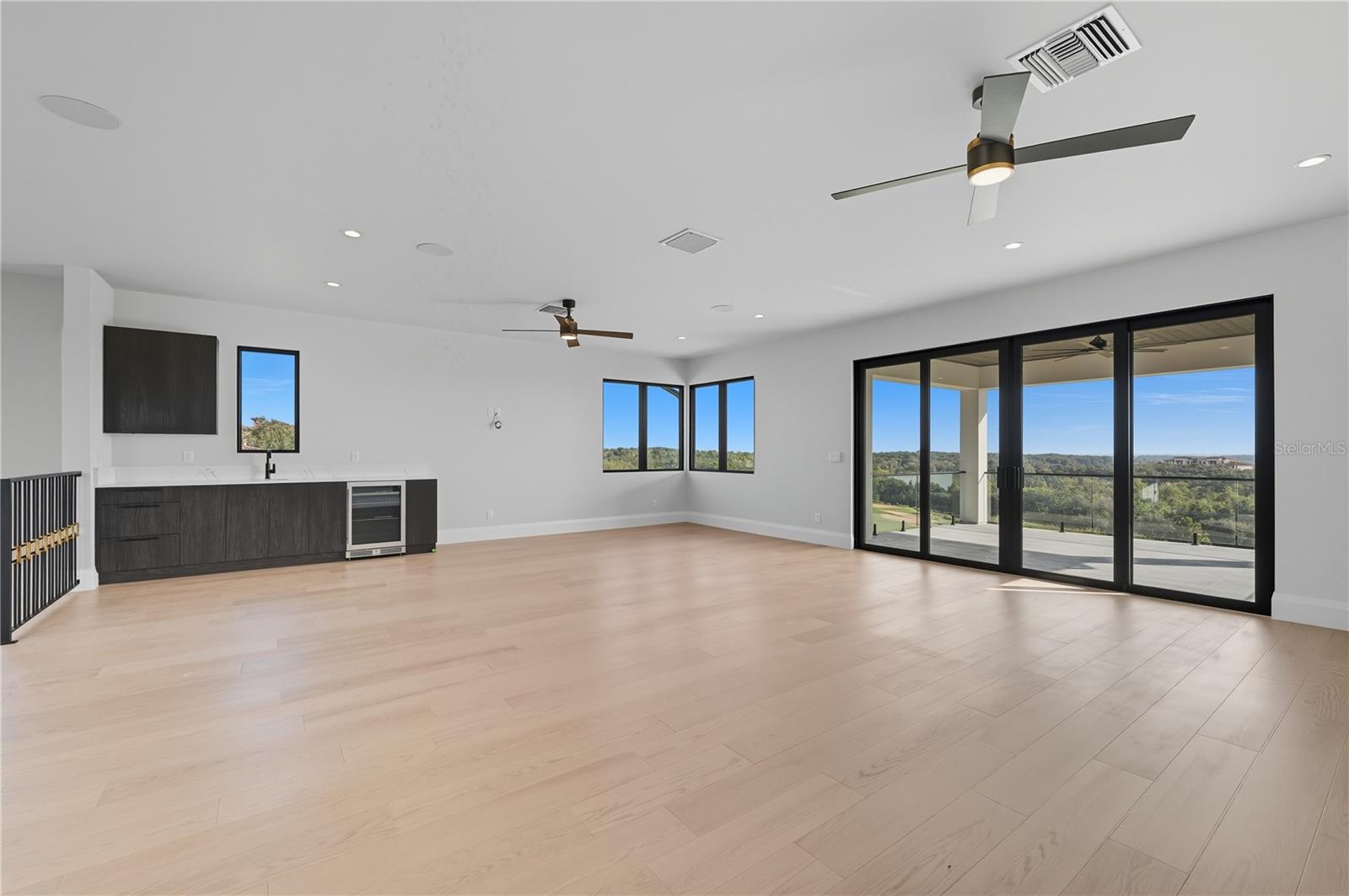 BELLA COLLINA WEST SUB - Residential