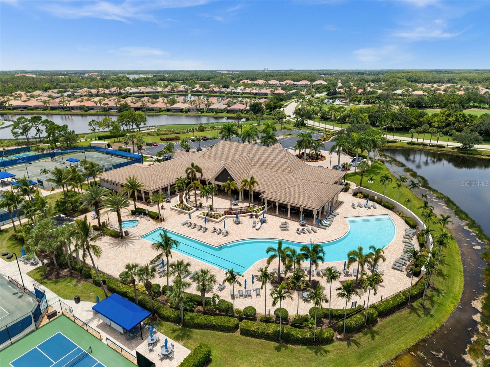 ANTIGUA I/SOMERSET - Residential