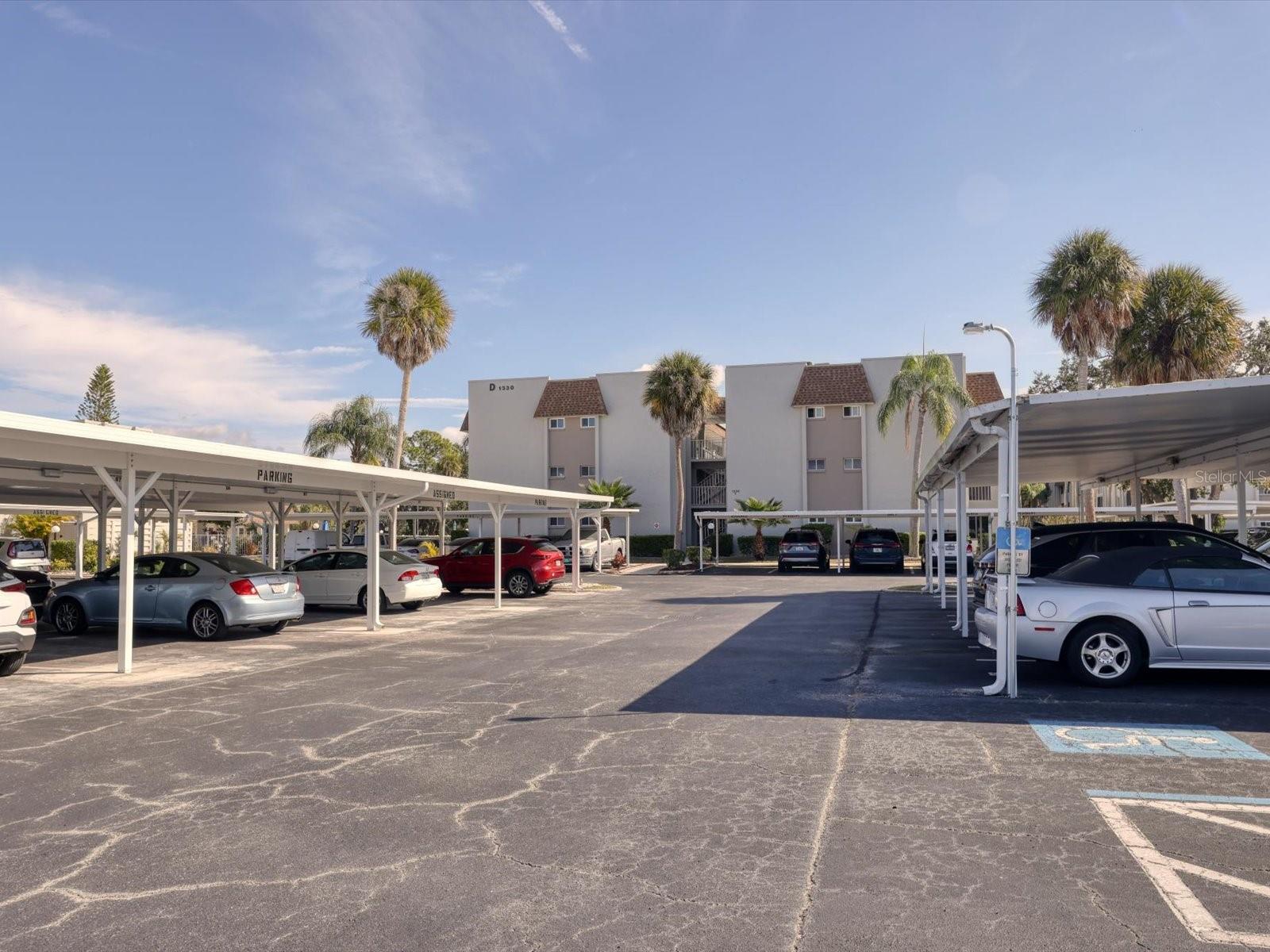 GLEN OAKS GARDEN APTS 2 - Residential
