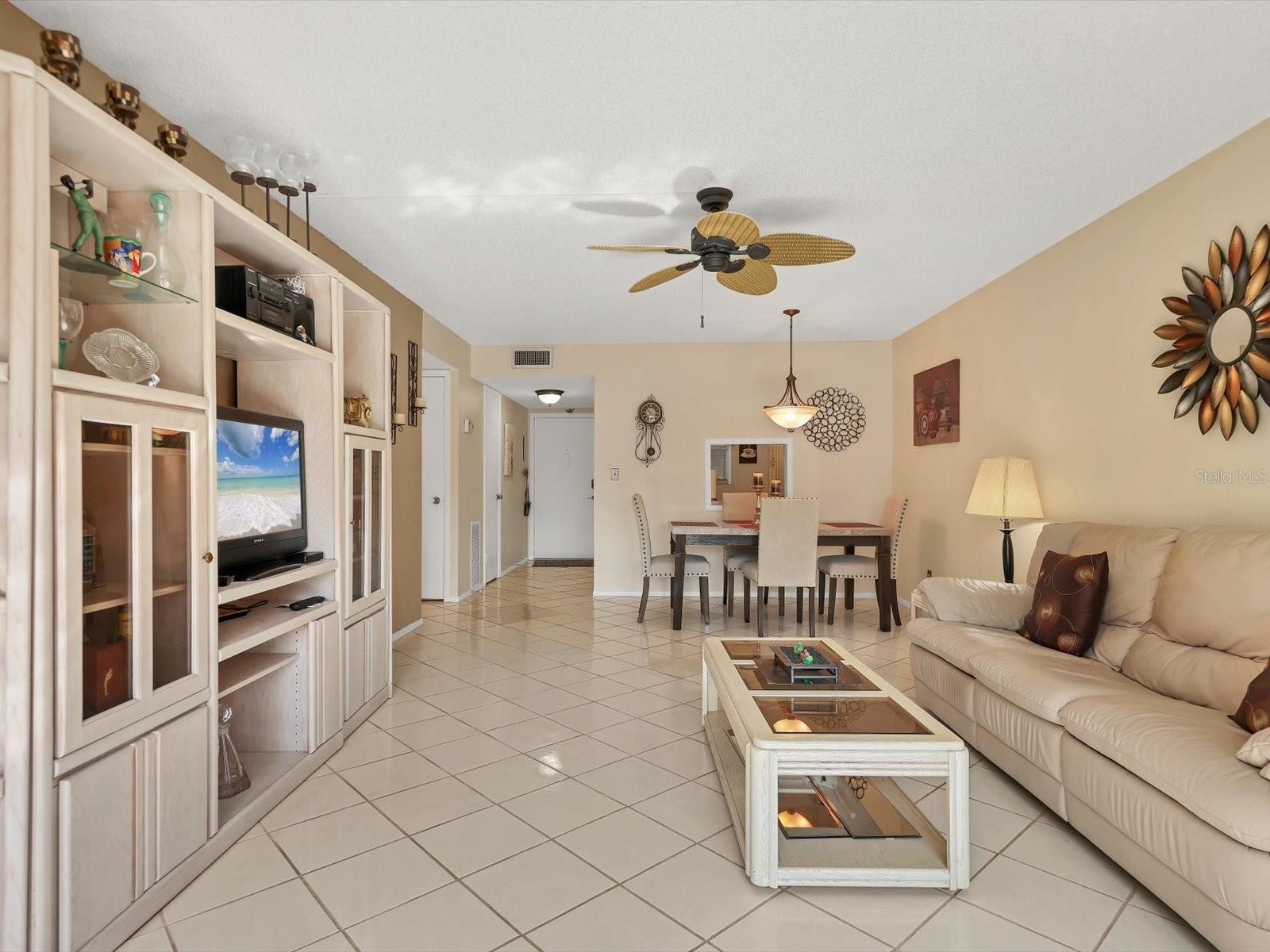 GLEN OAKS GARDEN APTS 2 - Residential