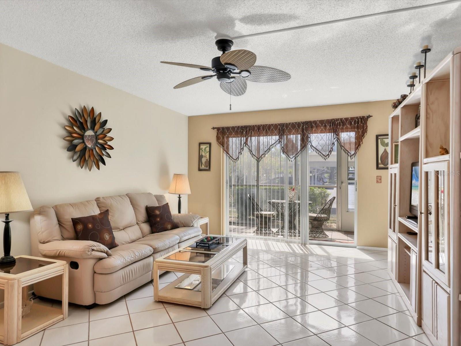GLEN OAKS GARDEN APTS 2 - Residential