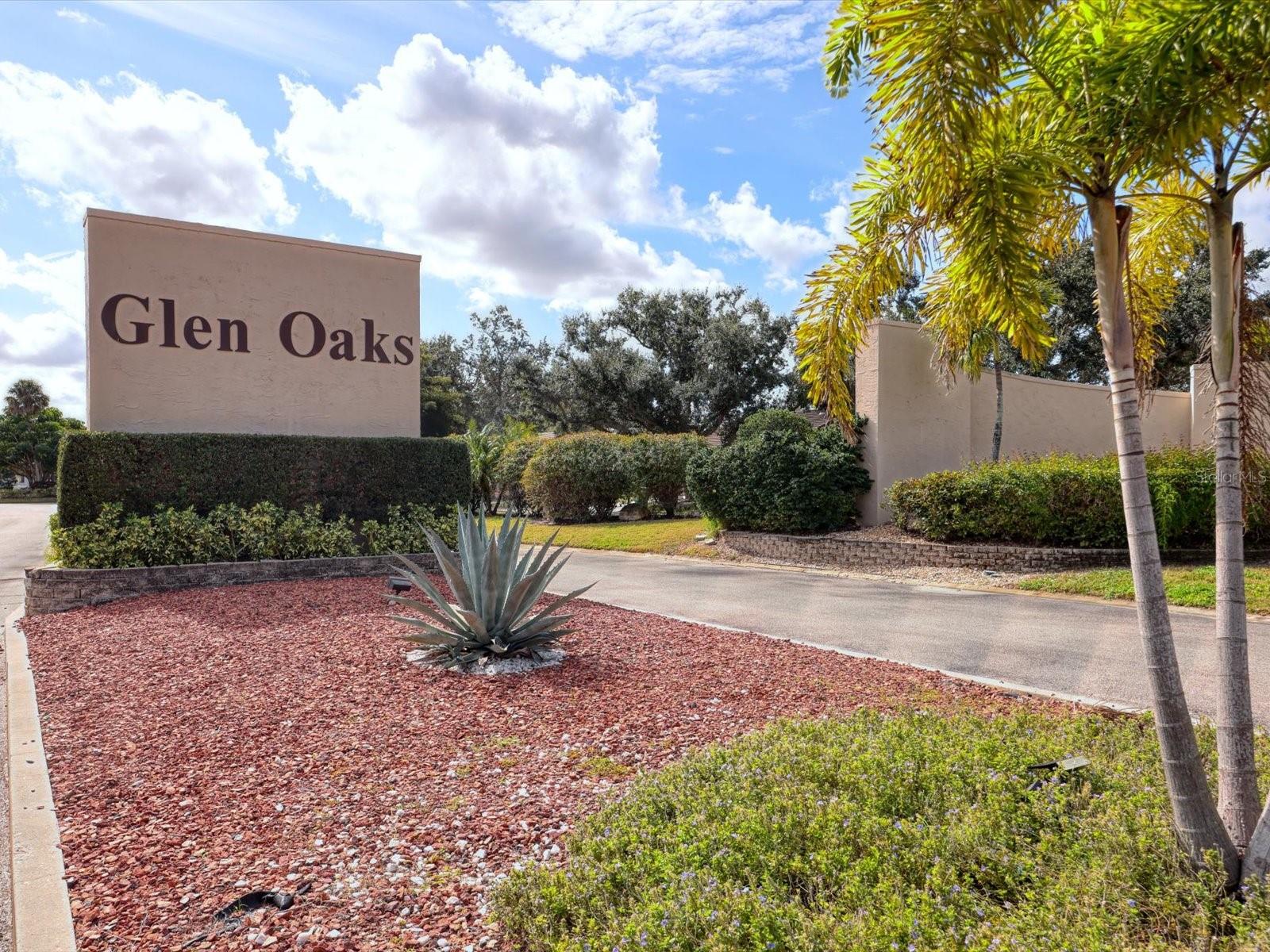 GLEN OAKS GARDEN APTS 2 - Residential