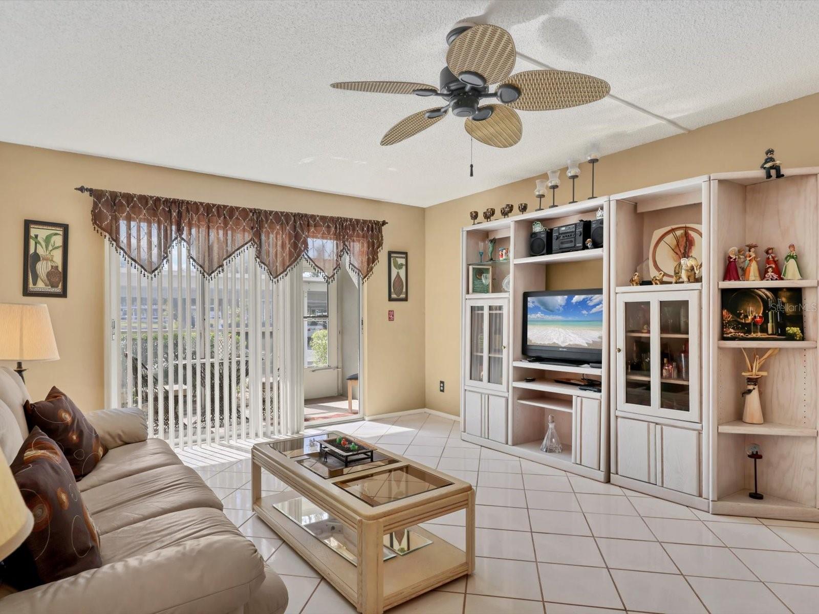 GLEN OAKS GARDEN APTS 2 - Residential