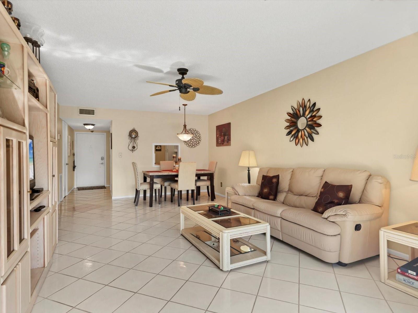 GLEN OAKS GARDEN APTS 2 - Residential