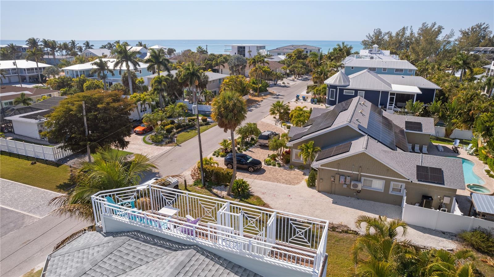 THE VILLAS ON 50TH STREET - Residential