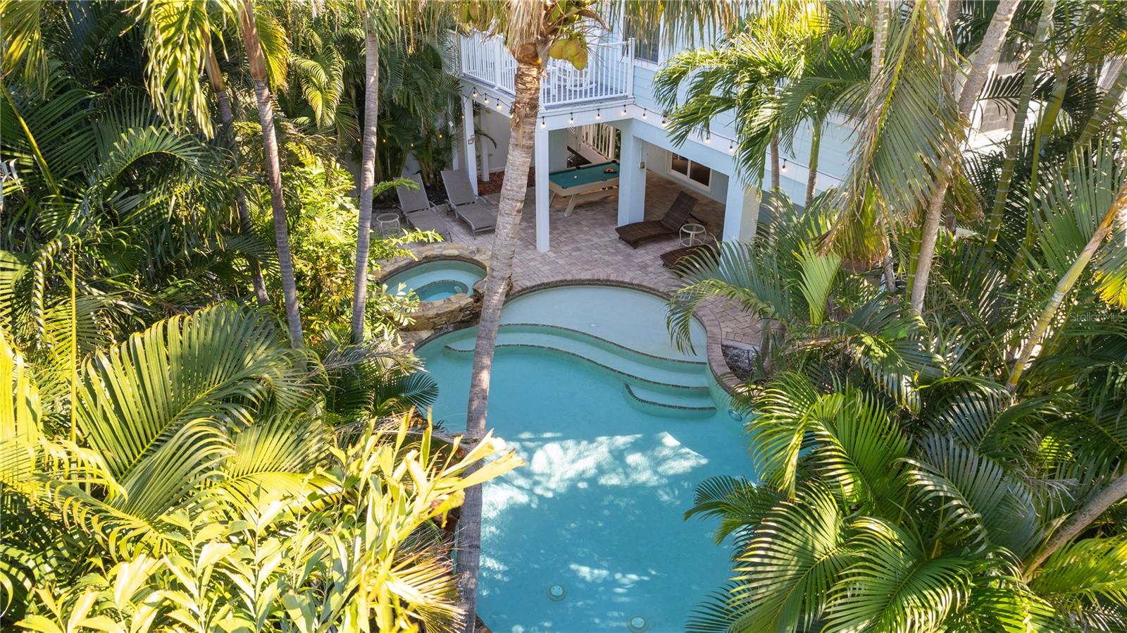 THE VILLAS ON 50TH STREET - Residential