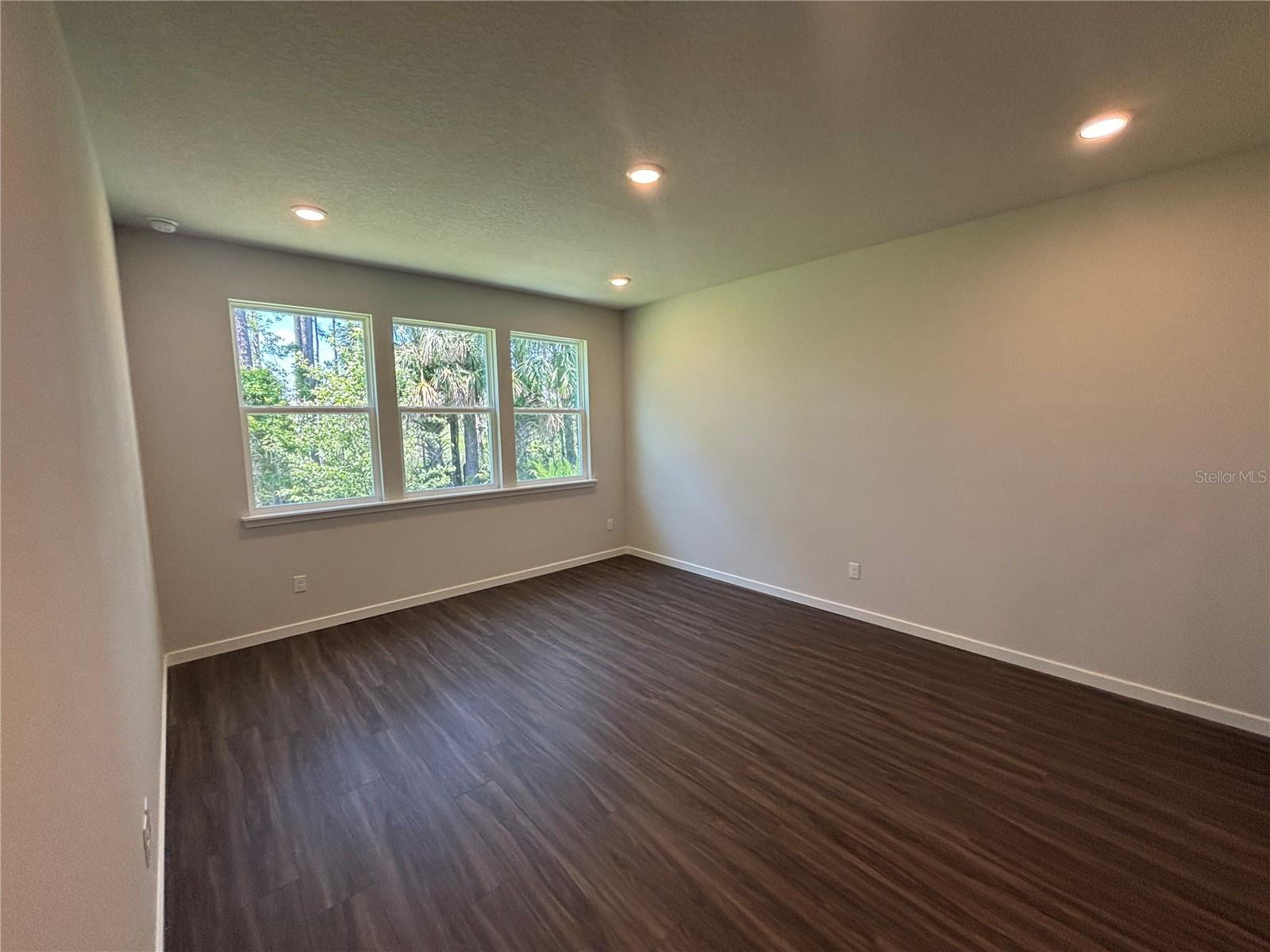RESERVE EAST - Residential