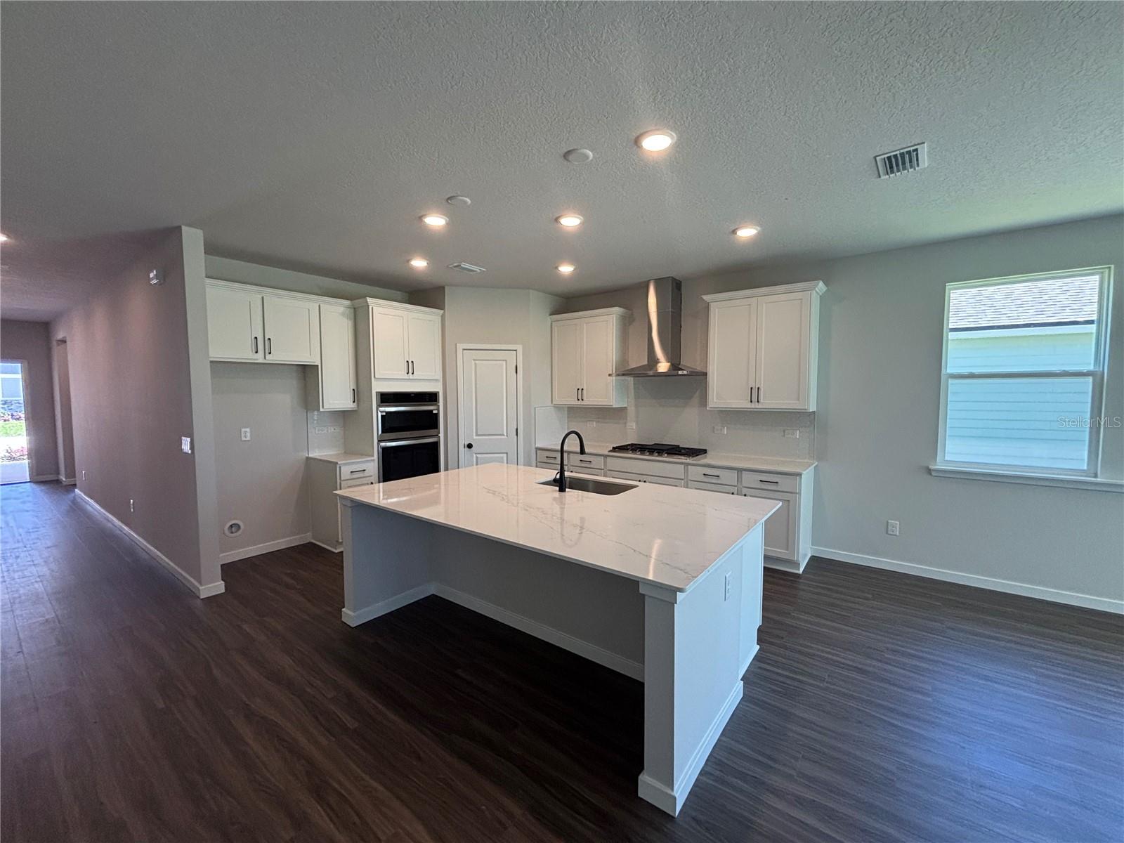 RESERVE EAST - Residential
