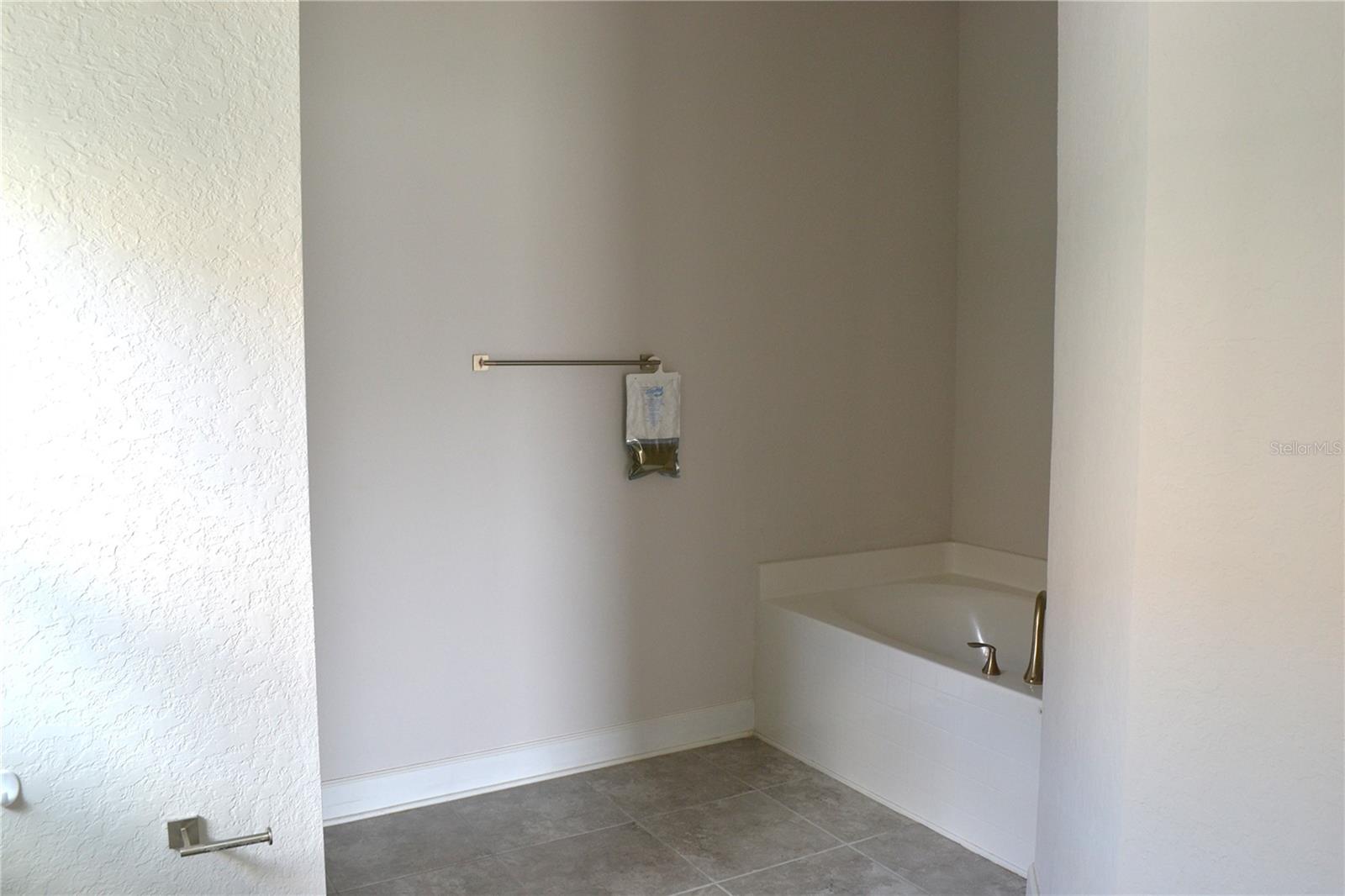 RIDGE/HLND MDWS - Residential