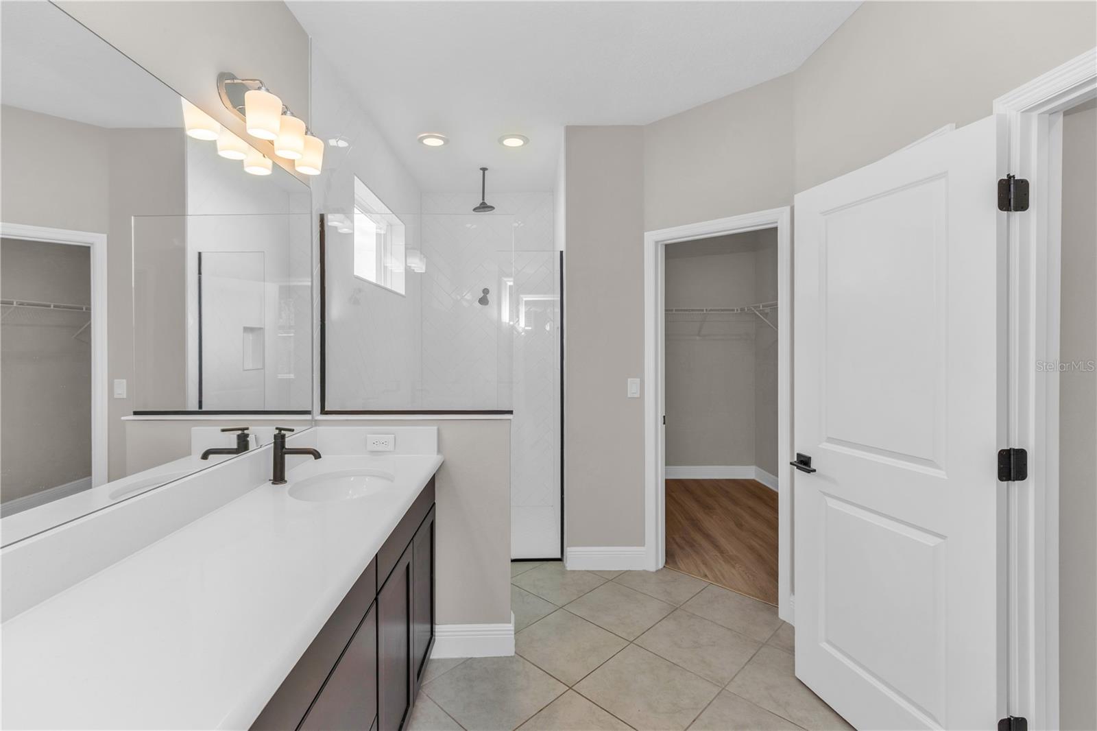 RIVINGTON PH 1D - Residential