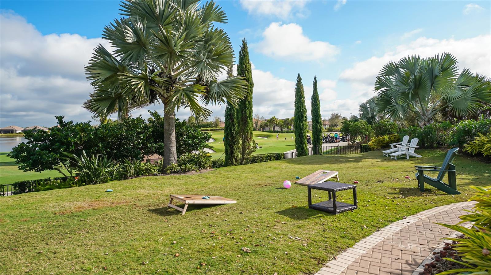 ESPLANADE PH I - Residential