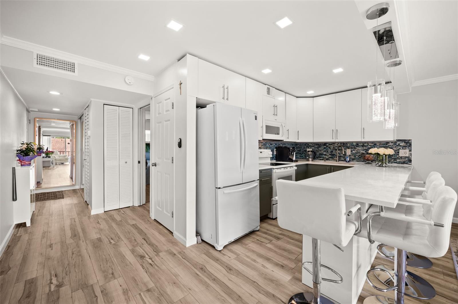 PINEWOOD VILLAGE II - Residential Lease