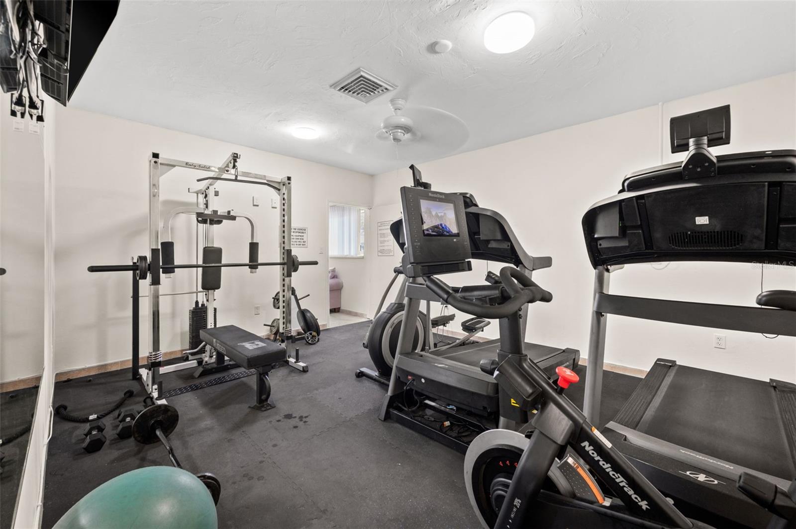 PINEWOOD VILLAGE II - Residential Lease