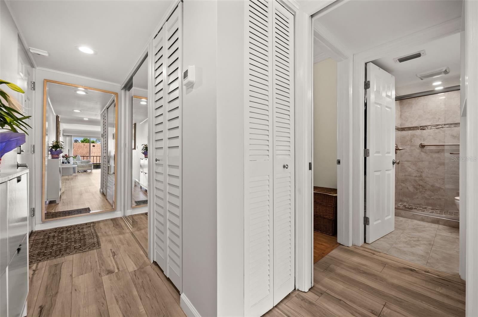 PINEWOOD VILLAGE II - Residential Lease