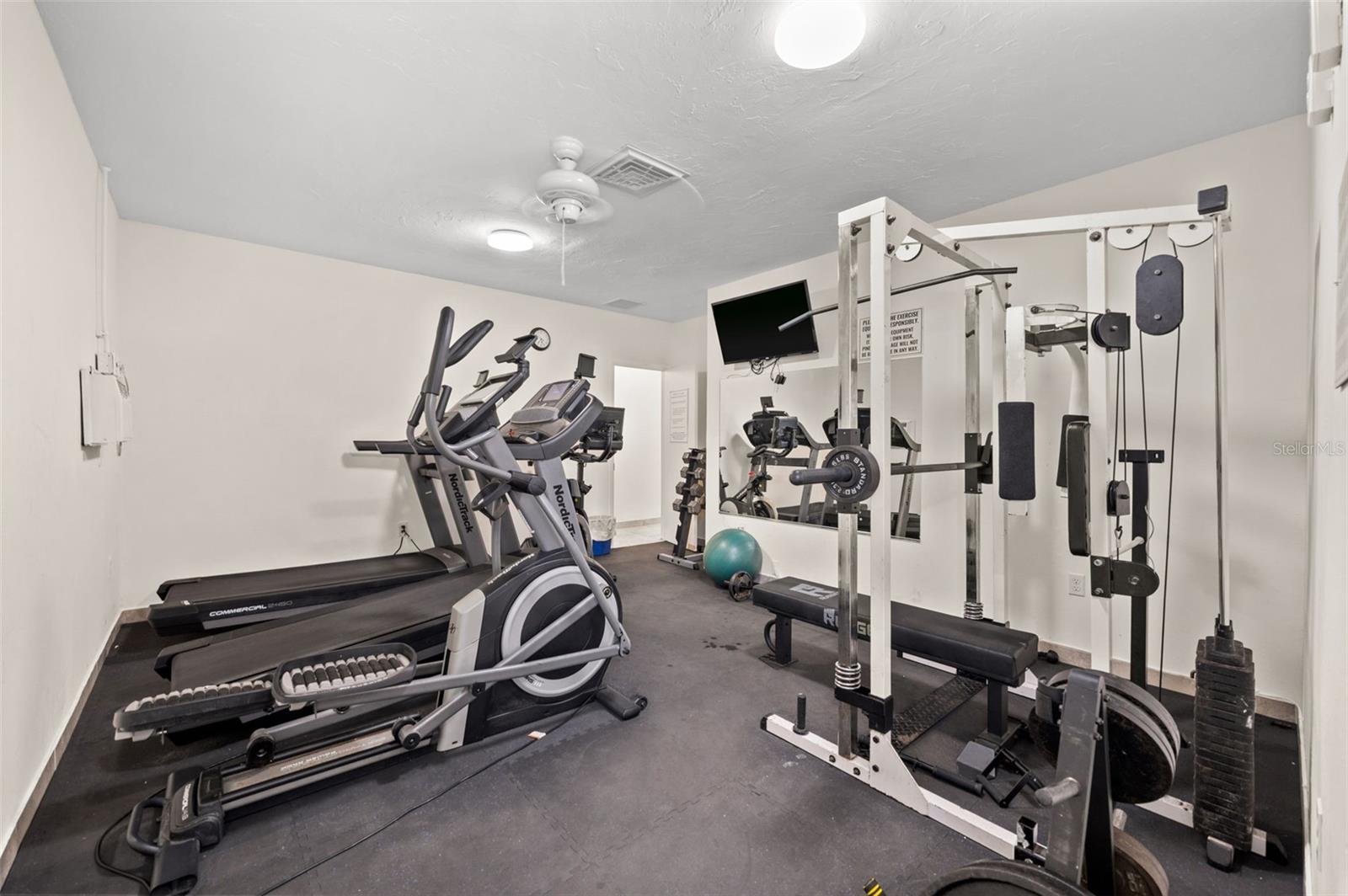 PINEWOOD VILLAGE II - Residential Lease