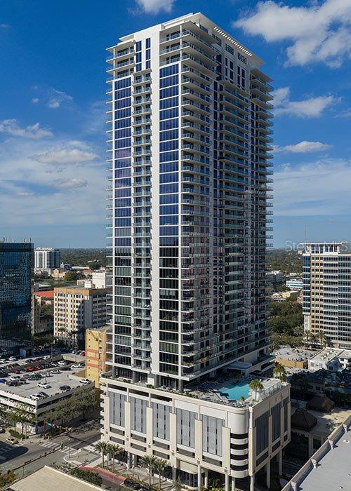 The developers of ONE St. Petersburg and Saltaire are bringing a fresh new perspective to luxury living in Downtown St. Petersburg.  Introducing Art House, a sleek 42-story tower where sophistication reaches new heights with artfully designed and luxuriously appointed live, work, relax and entertain residences.  Modern open plans provide the luxury of seamless indoor-outdoor living with spacious terraces, chef-inspired kitchens, flexible den/work-from-home spaces, and opulent owner’s suites featuring spa-like bathroom retreats. 
The Encore residence, 3 bedroom, 3.5 bathroom with a den features over 2,630 sq ft of entertaining space, located on the prime SE corner. Enjoy expansive views from floor to ceiling glass walls leading onto an oversized 43 ft terrace and an additional private terrace from the Owner’s Suite. Large den, walk-in laundry, powder room, European kitchen and appliances. Art House provides residents with exclusive access to a host of indoor and outdoor amenities and services that elevate everyday living into something effortlessly enjoyable.  Enjoy panoramic skyline and water views within proximity to the finest shopping, dining, culture, entertainment and co-work spaces.  At Art House Downtown is Downstairs.