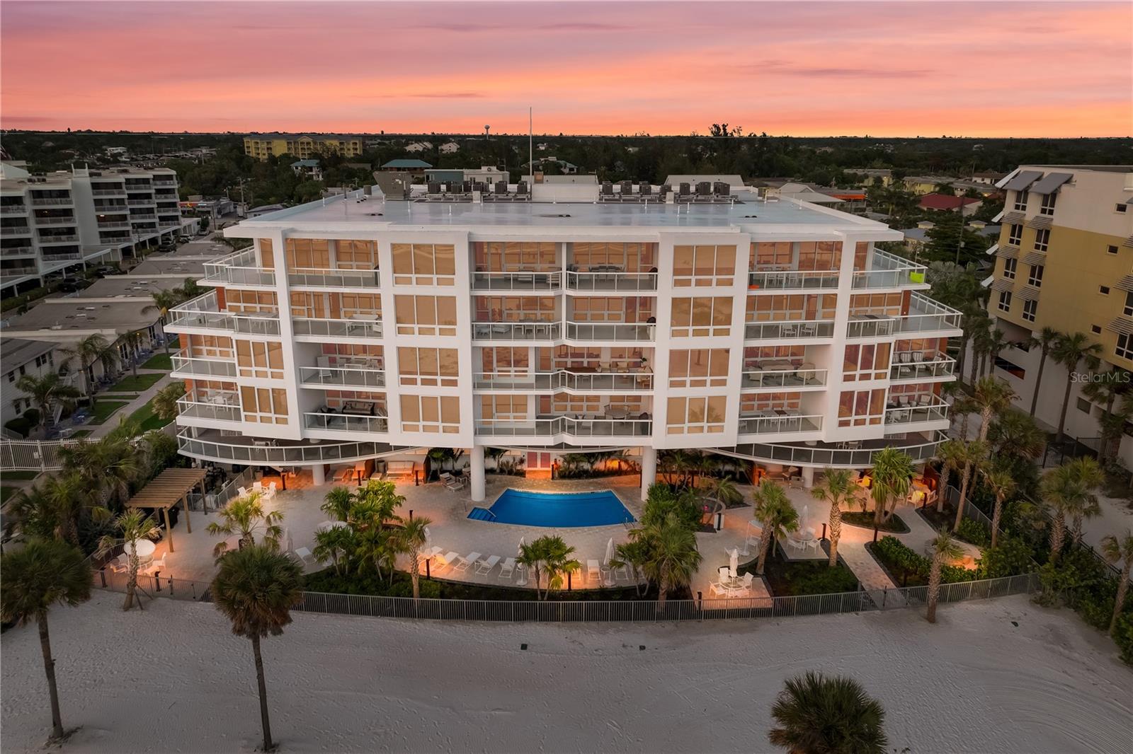 TEN35 SEASIDE - Residential