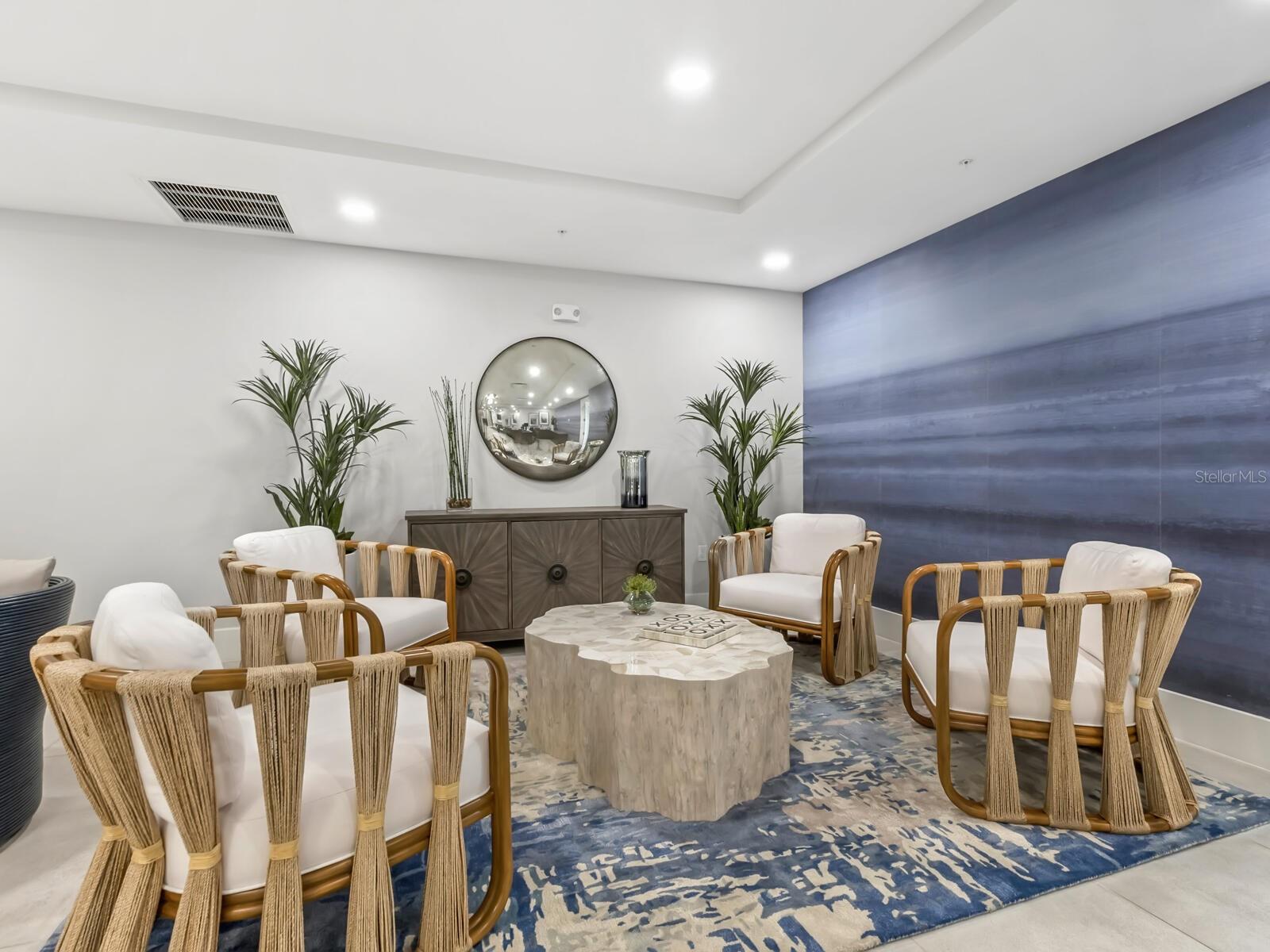 TEN35 SEASIDE - Residential