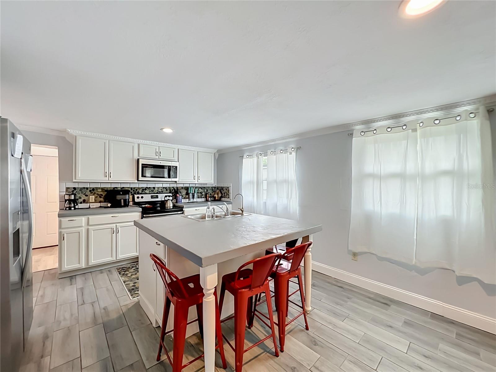 HOLDEN REAL ESTATE COMPANYS ADD - Residential
