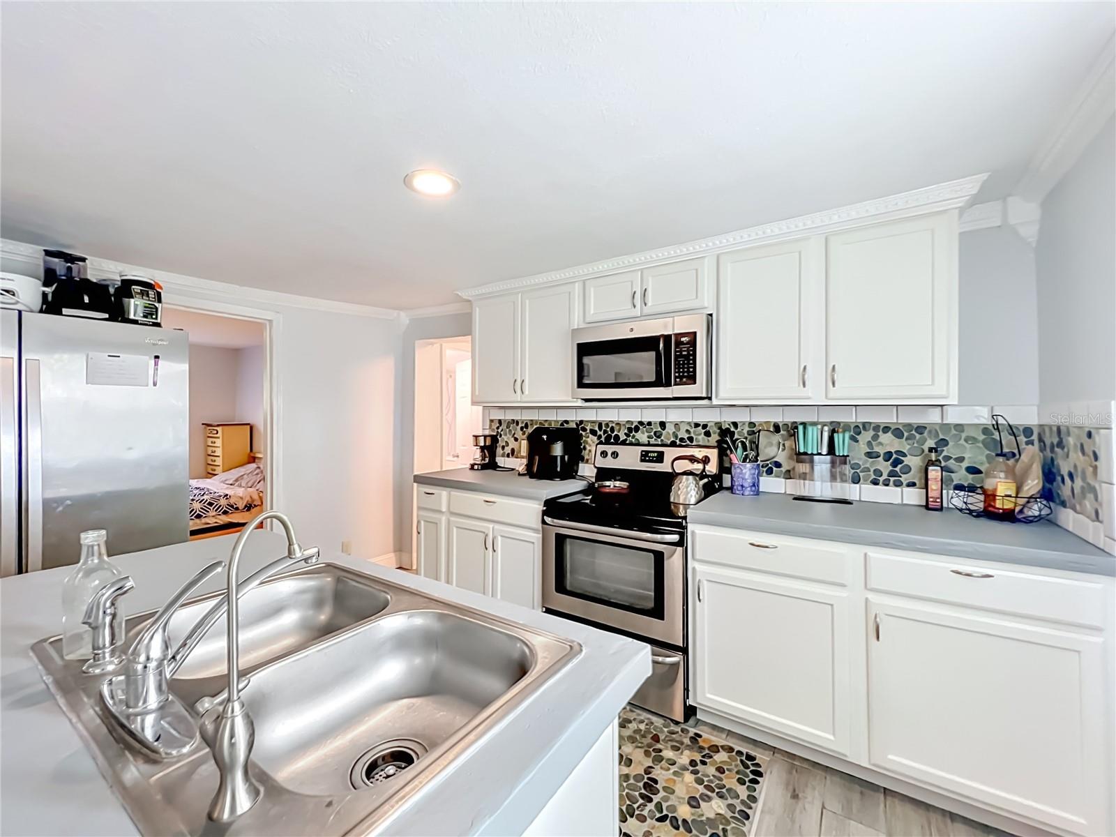 HOLDEN REAL ESTATE COMPANYS ADD - Residential
