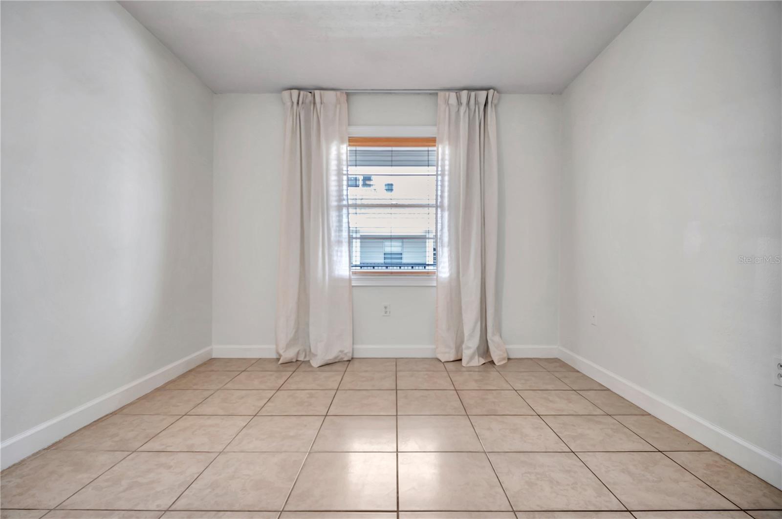 BAYSHORE LANDINGS A CONDOMINIU - Residential
