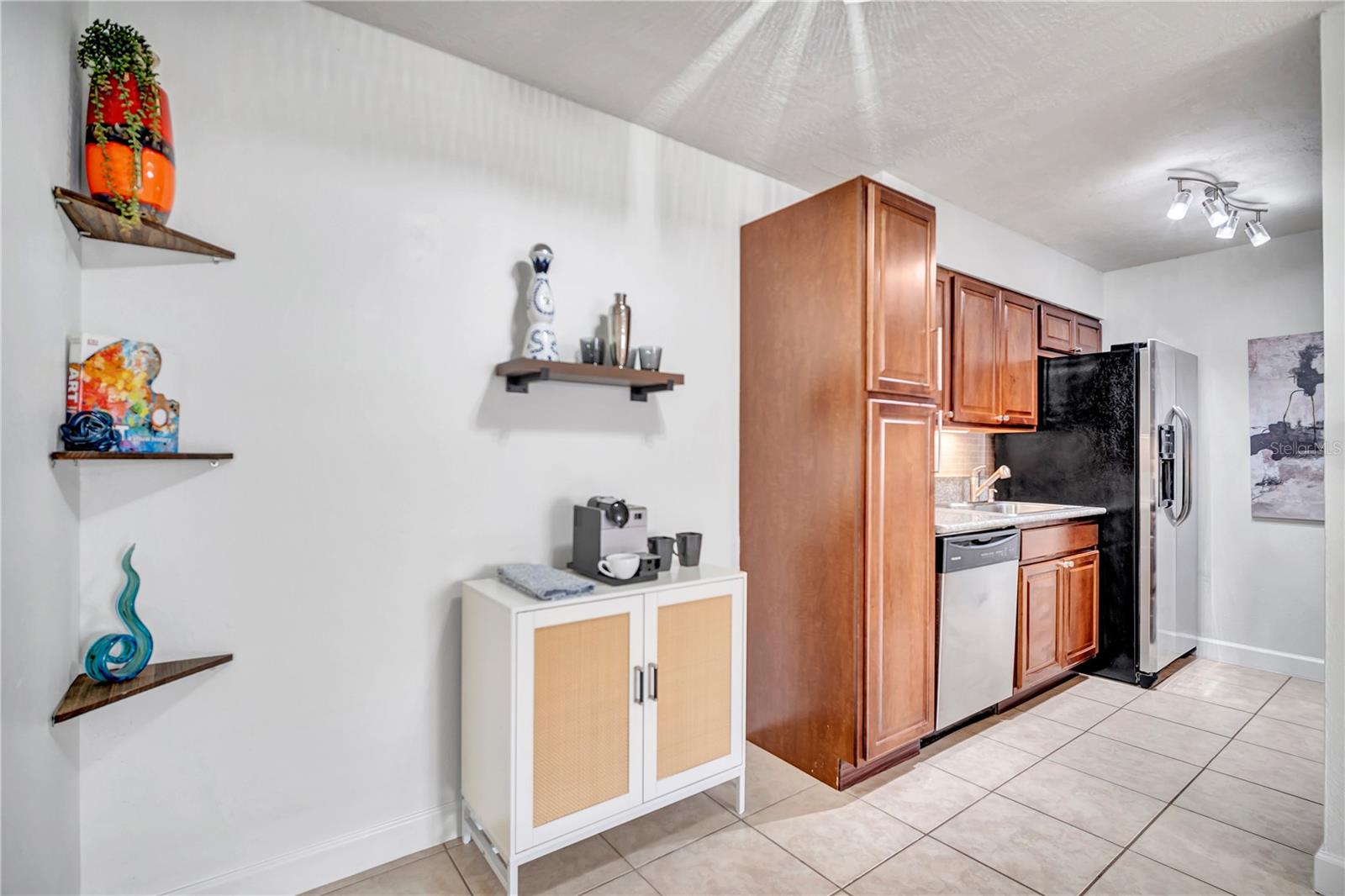 BAYSHORE LANDINGS A CONDOMINIU - Residential