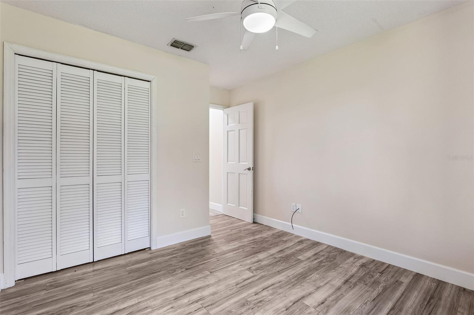 OVIEDO HEIGHTS - Residential Lease