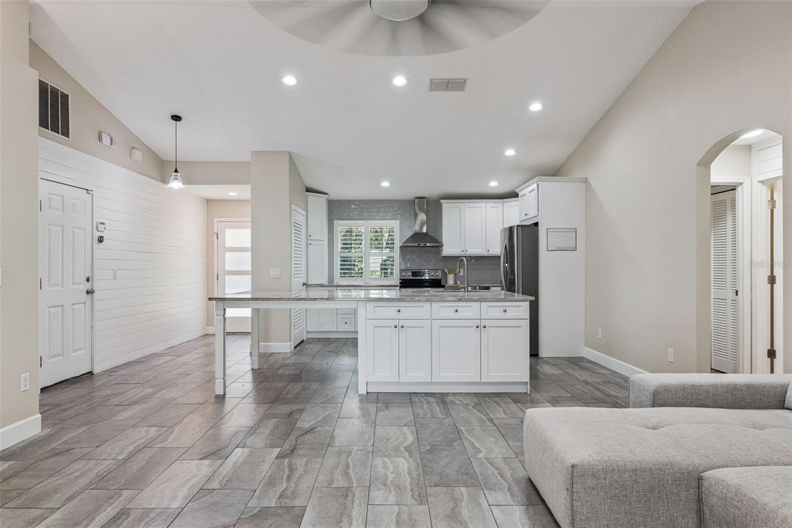 OVIEDO HEIGHTS - Residential Lease