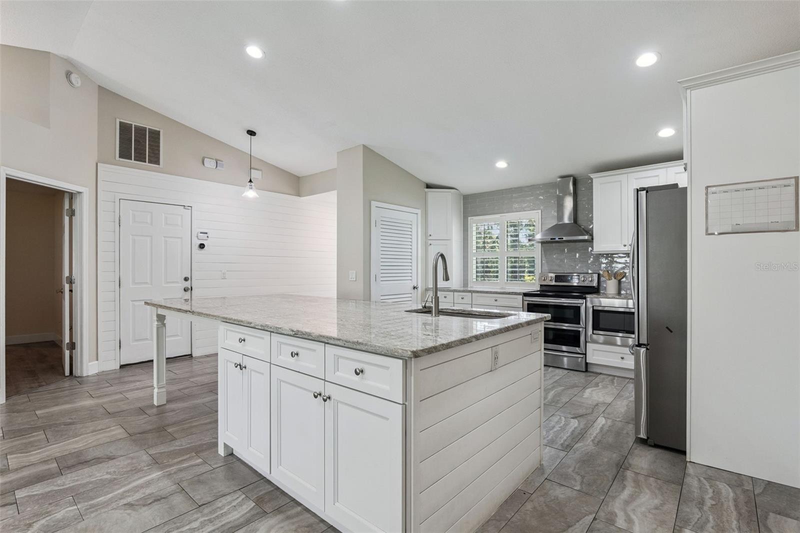 OVIEDO HEIGHTS - Residential Lease