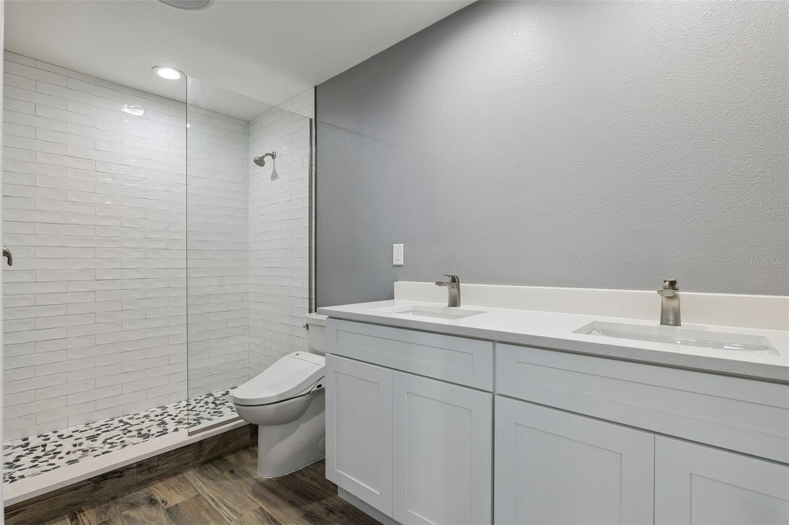 OVIEDO HEIGHTS - Residential Lease