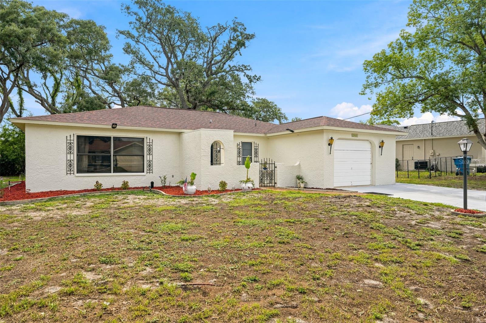 SPRING HILL - Residential