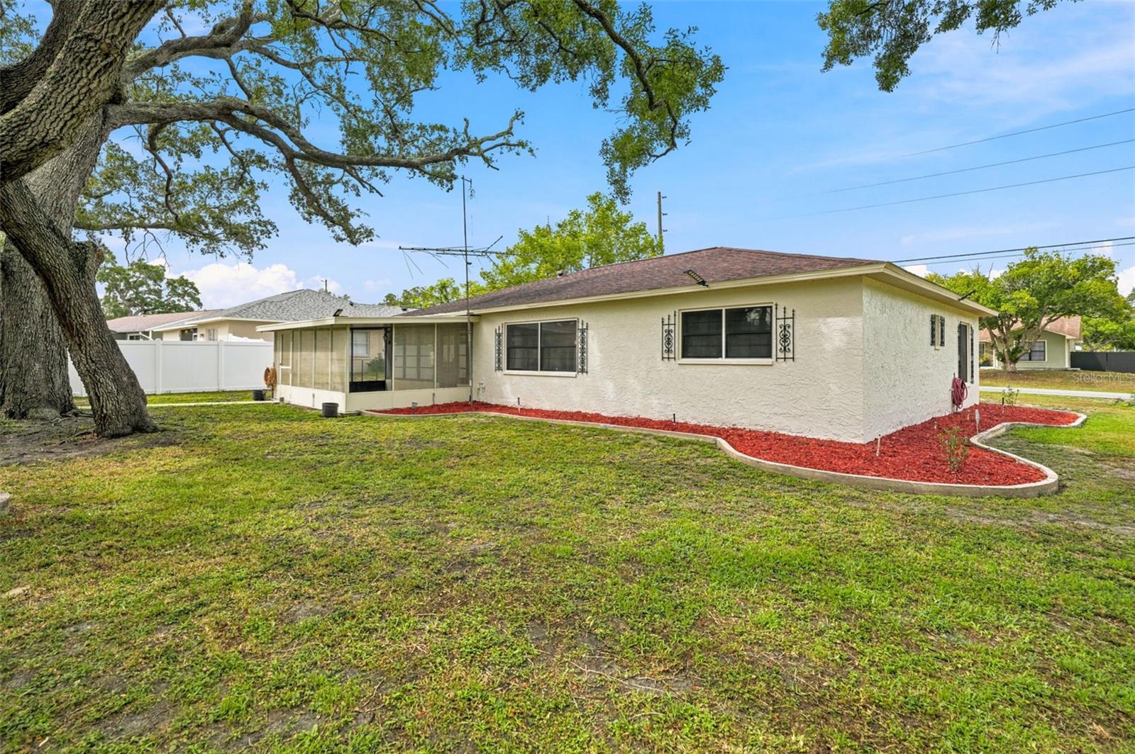 SPRING HILL - Residential