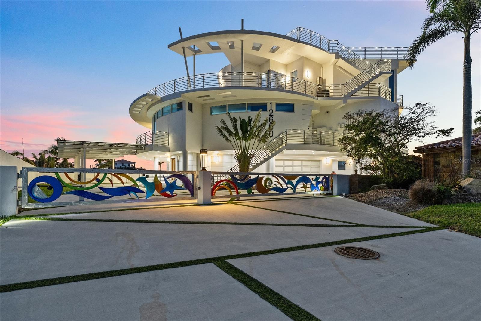 CAPRI ISLE - Residential