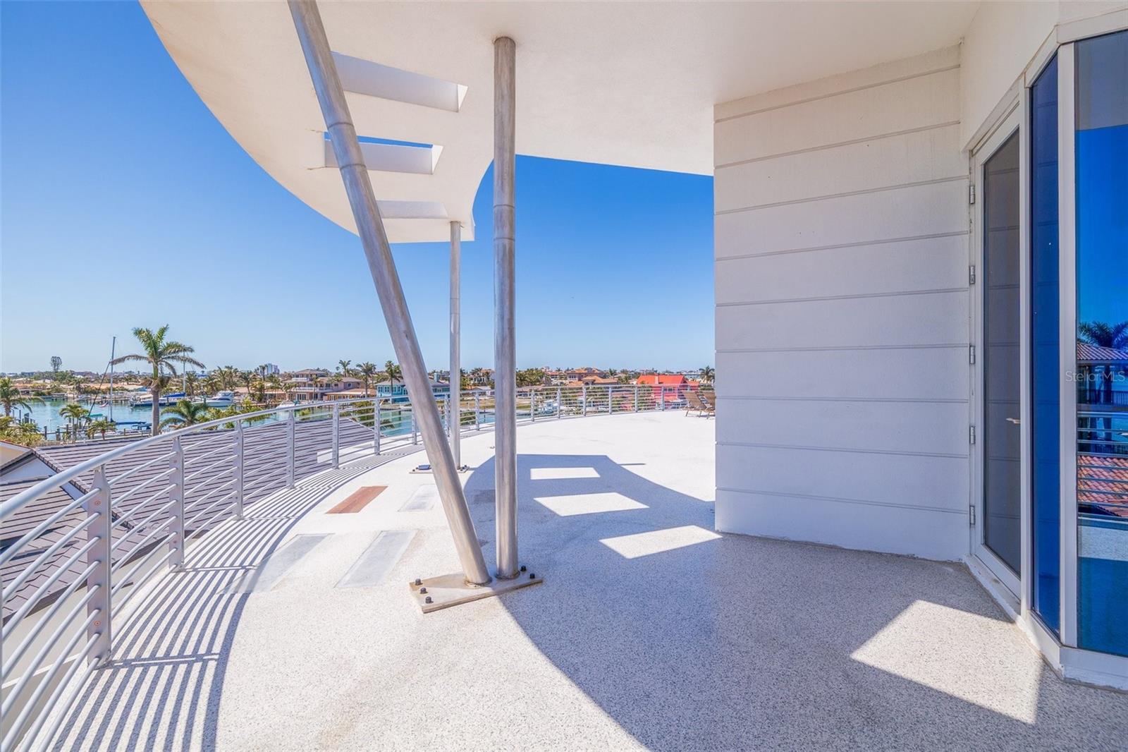 CAPRI ISLE - Residential