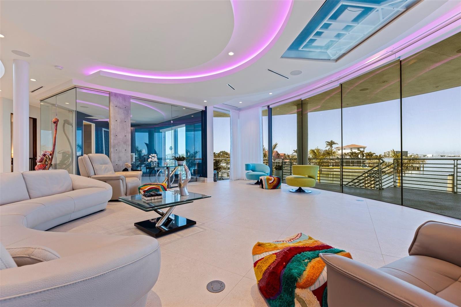 CAPRI ISLE - Residential