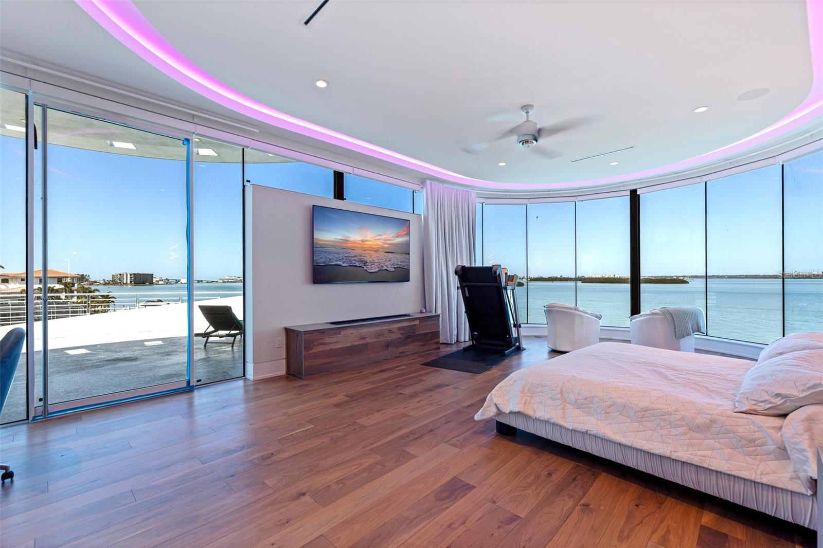 CAPRI ISLE - Residential