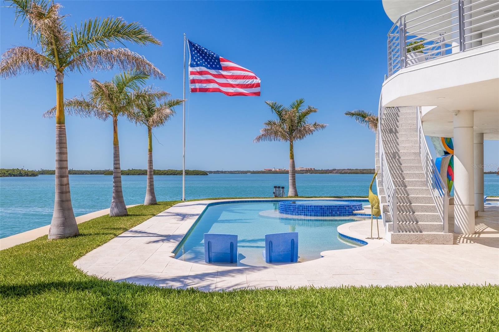 CAPRI ISLE - Residential