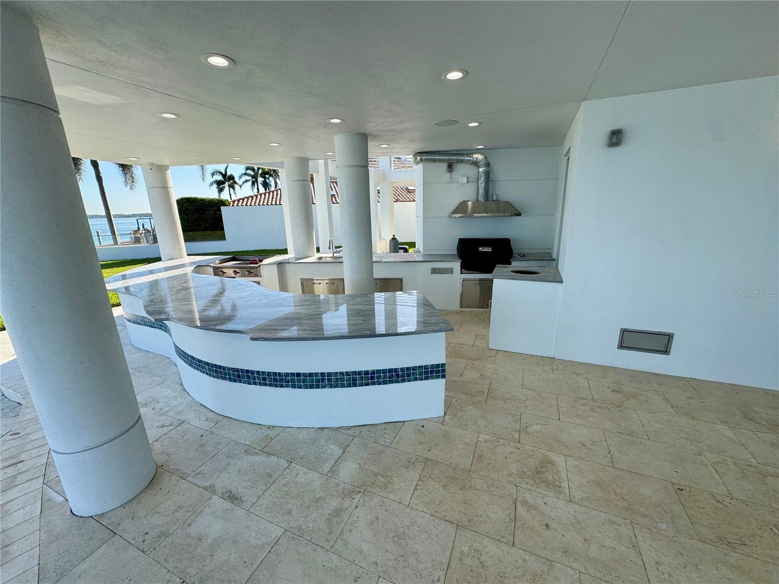 CAPRI ISLE - Residential